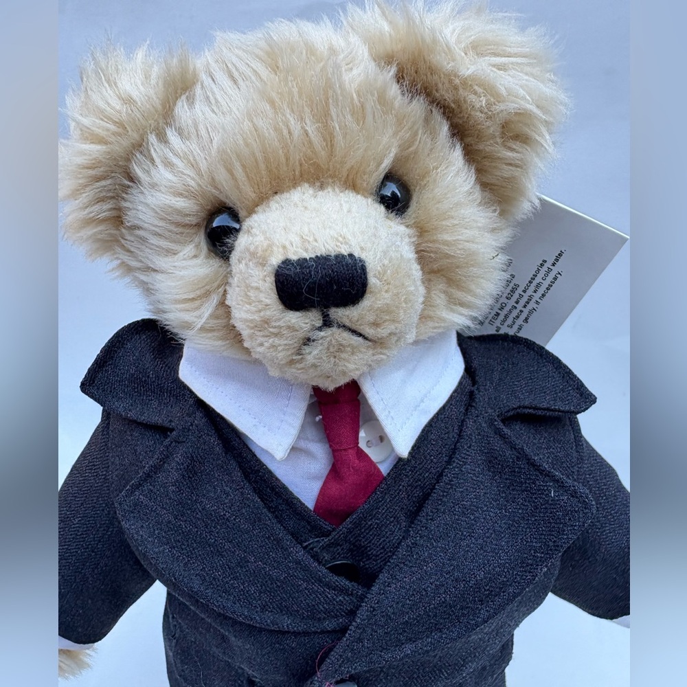 Roosevelt Teddies Papel Giftware Clifford Bear w/tags stand 11” Plush NO BOX
